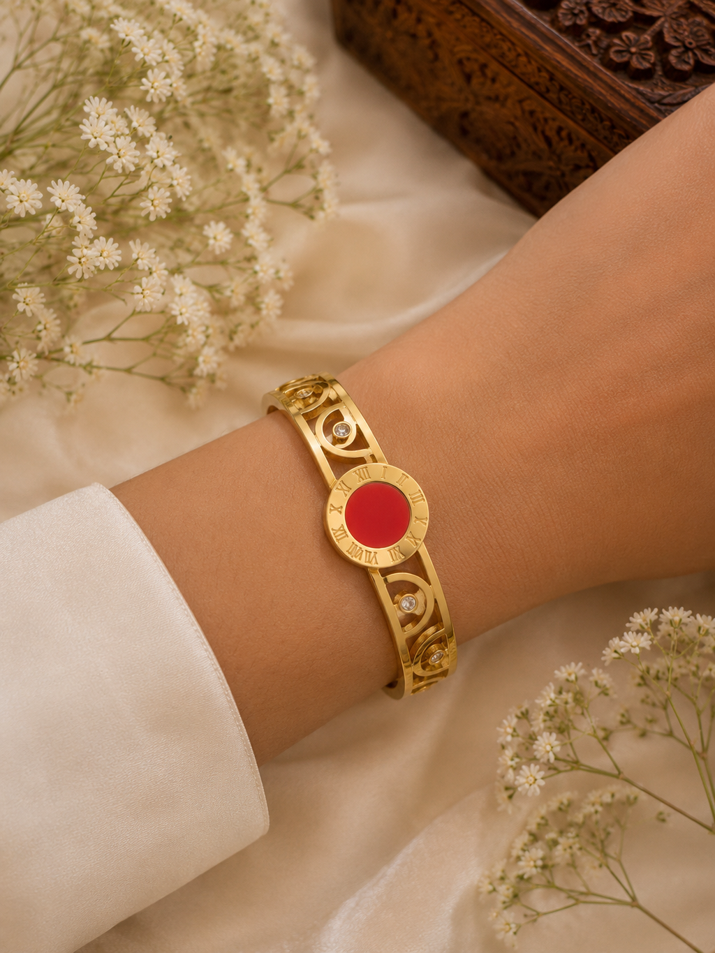 Elegant Red Stone Openable Bracelet – Timeless Style, Everyday Comfort