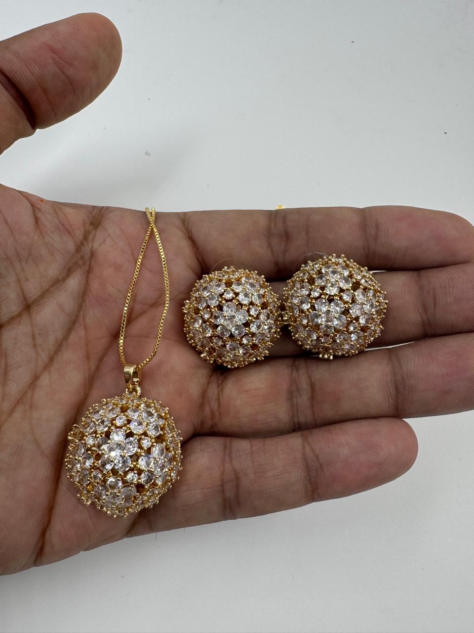 Crystal Ball Set